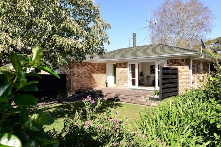 3 Sussex Street, Chartwell, Hamilton - Carousel 1