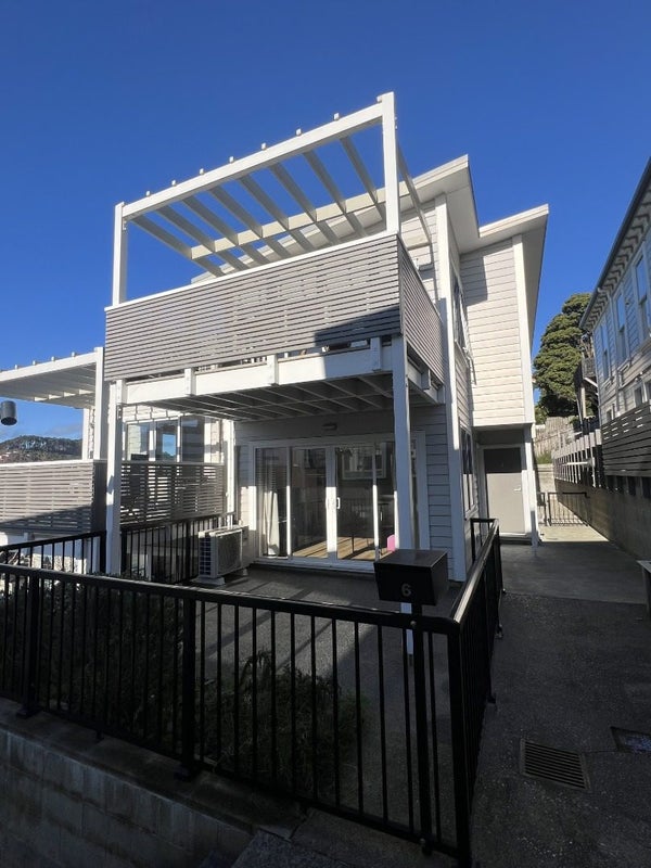 6/239 Adelaide Road, Newtown, Wellington - Carousel 1