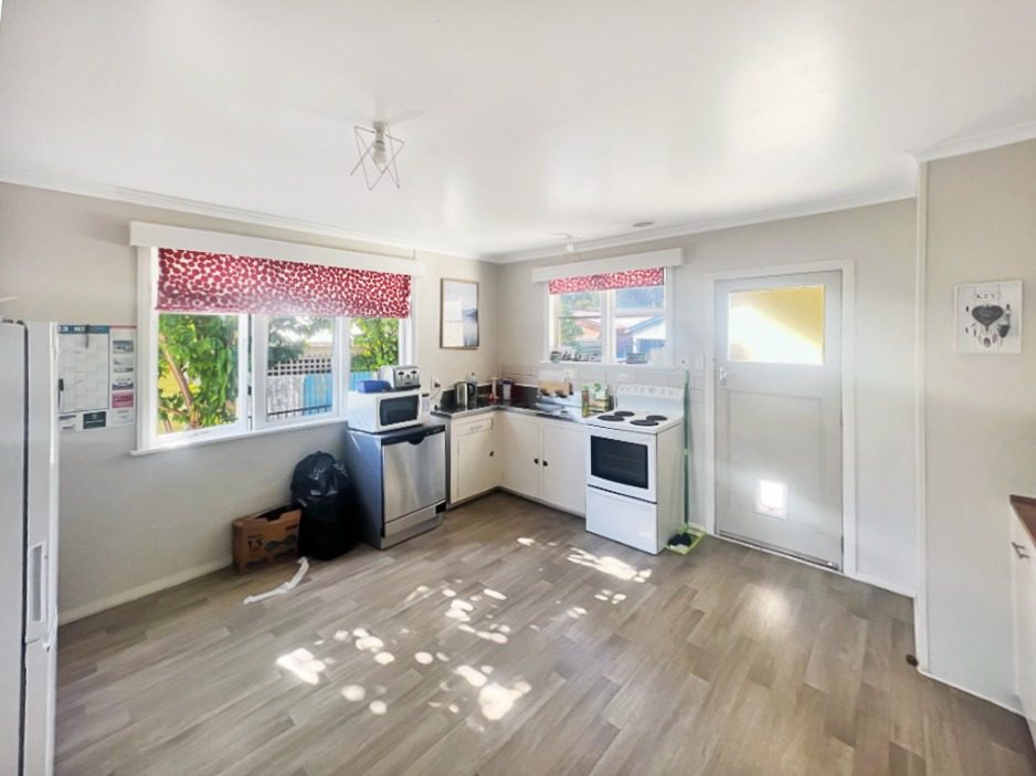 29 Selwyn Crescent, College Estate, Whanganui - Carousel 2