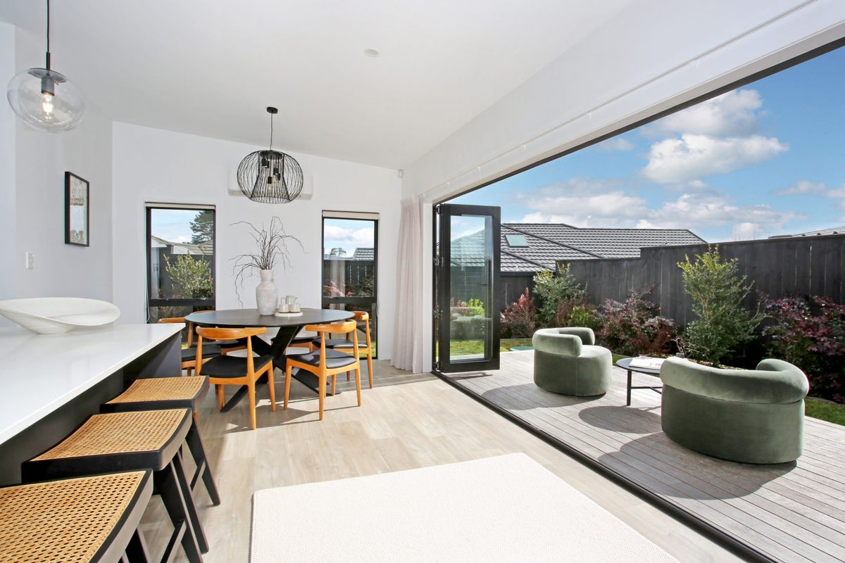 31 Jonah Lomu Drive, Paerata, Franklin, Auckland - Carousel 2