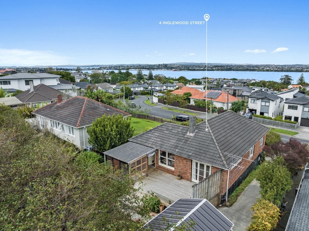 4 Inglewood Street, Wai o Taiki Bay, Auckland - Carousel 1
