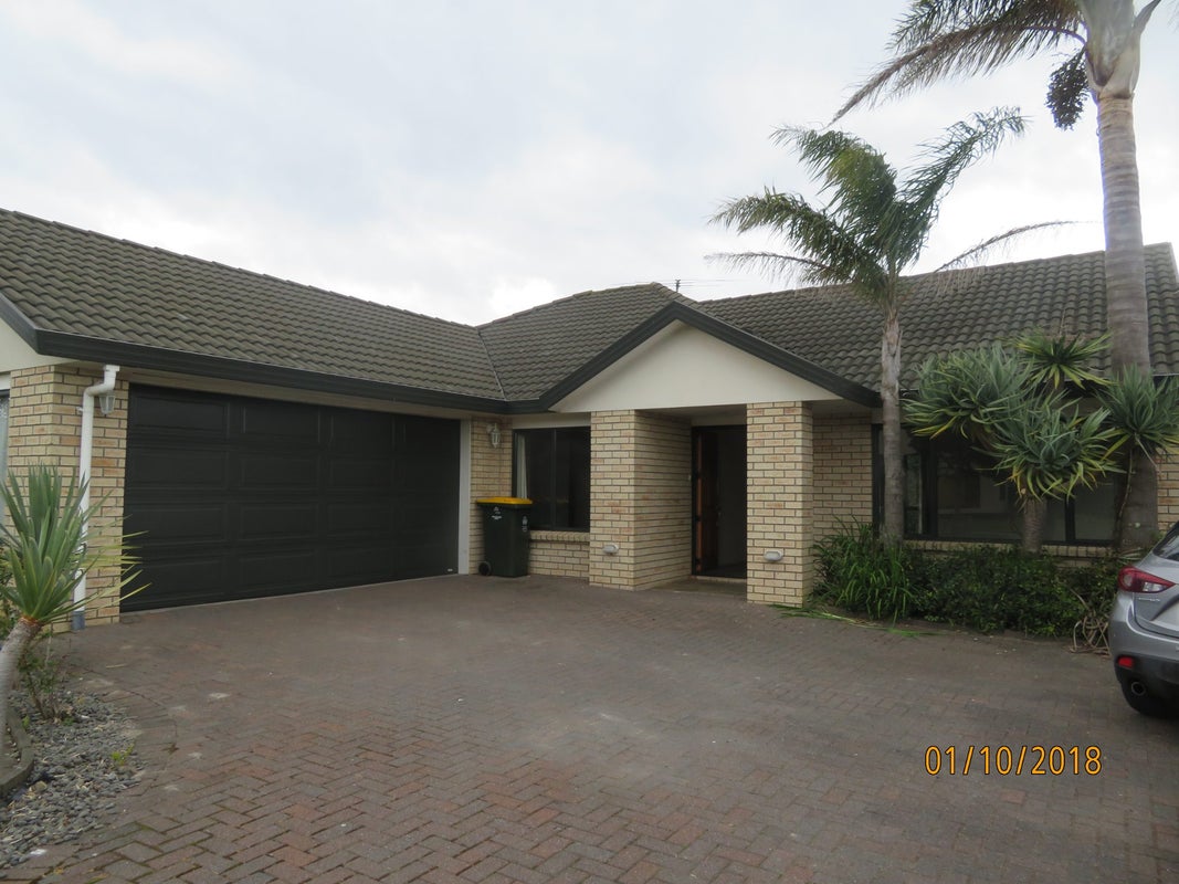 205 Kilkenny Drive, East Tamaki Heights, Auckland - Carousel 1