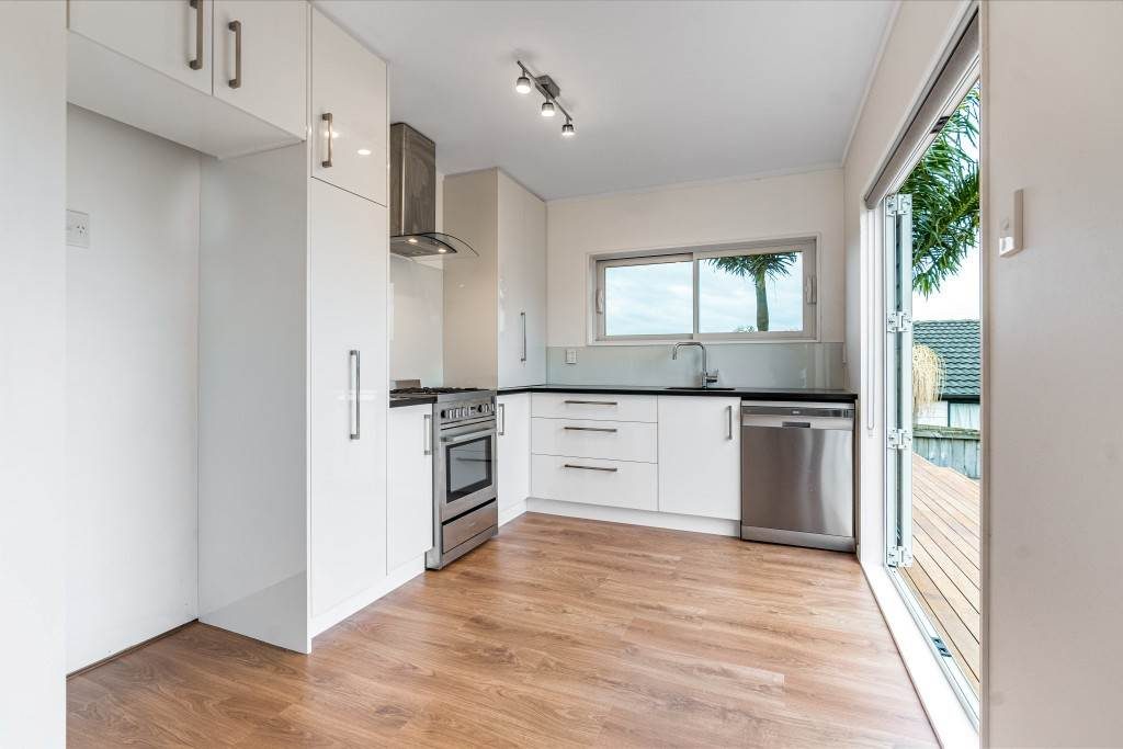 3/143 Birkdale Road, Birkdale, Auckland - Carousel 2