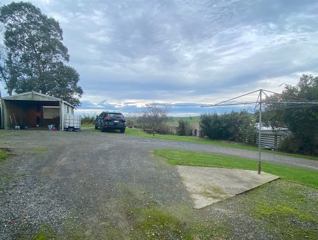 120 Benhar Road, Benhar, Balclutha - Carousel 19