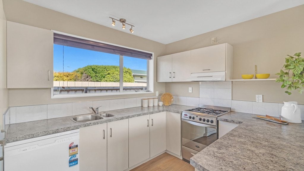 4/449 Main South Road, Hornby, Christchurch - Carousel 1
