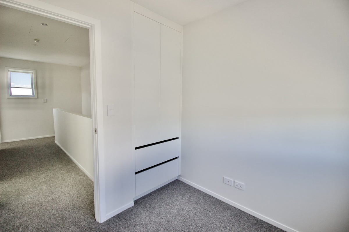 7/94 Target Road, Totara Vale, Auckland - Carousel 19