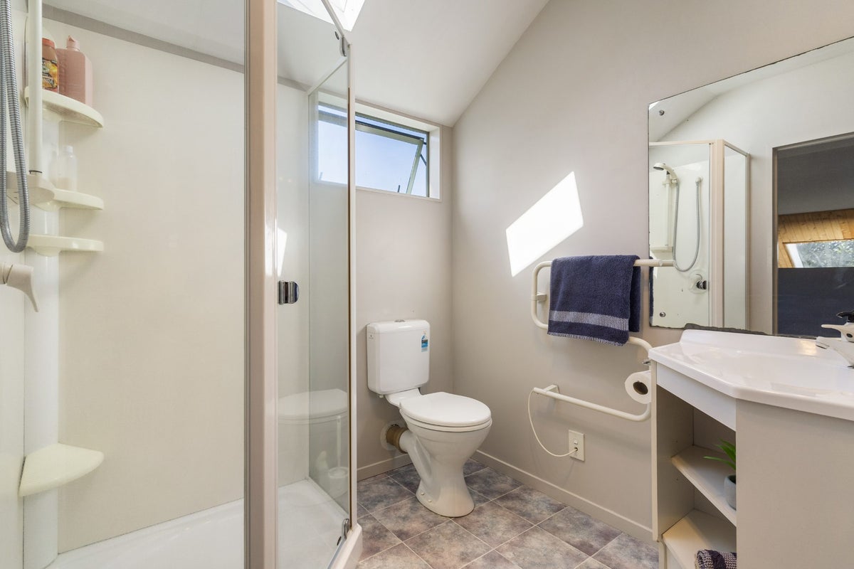 29A Forest Hill Road, Henderson, Auckland - Carousel 15