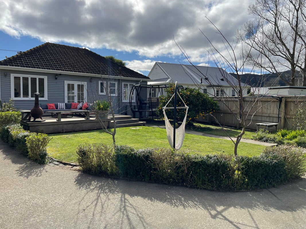 80 Waddington Drive, Naenae, Lower Hutt - Carousel 2