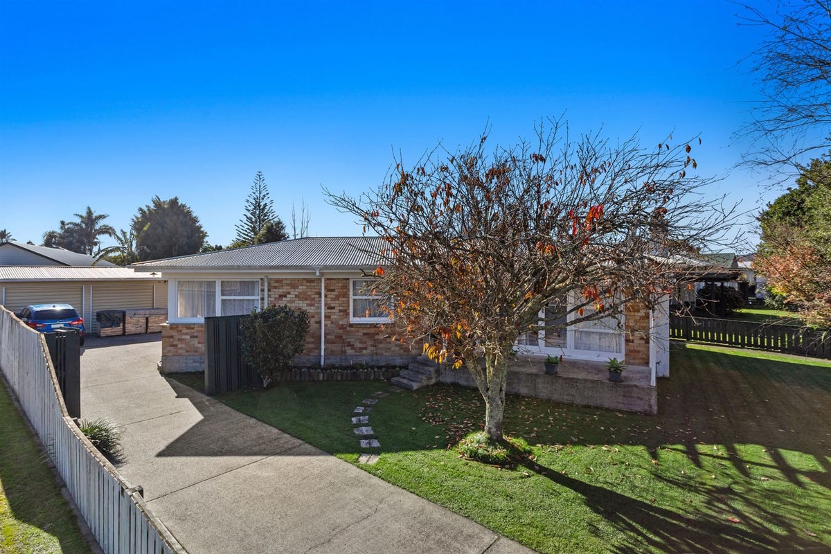 62 Riverside Drive, Whakatane, Whakatane - Carousel 1