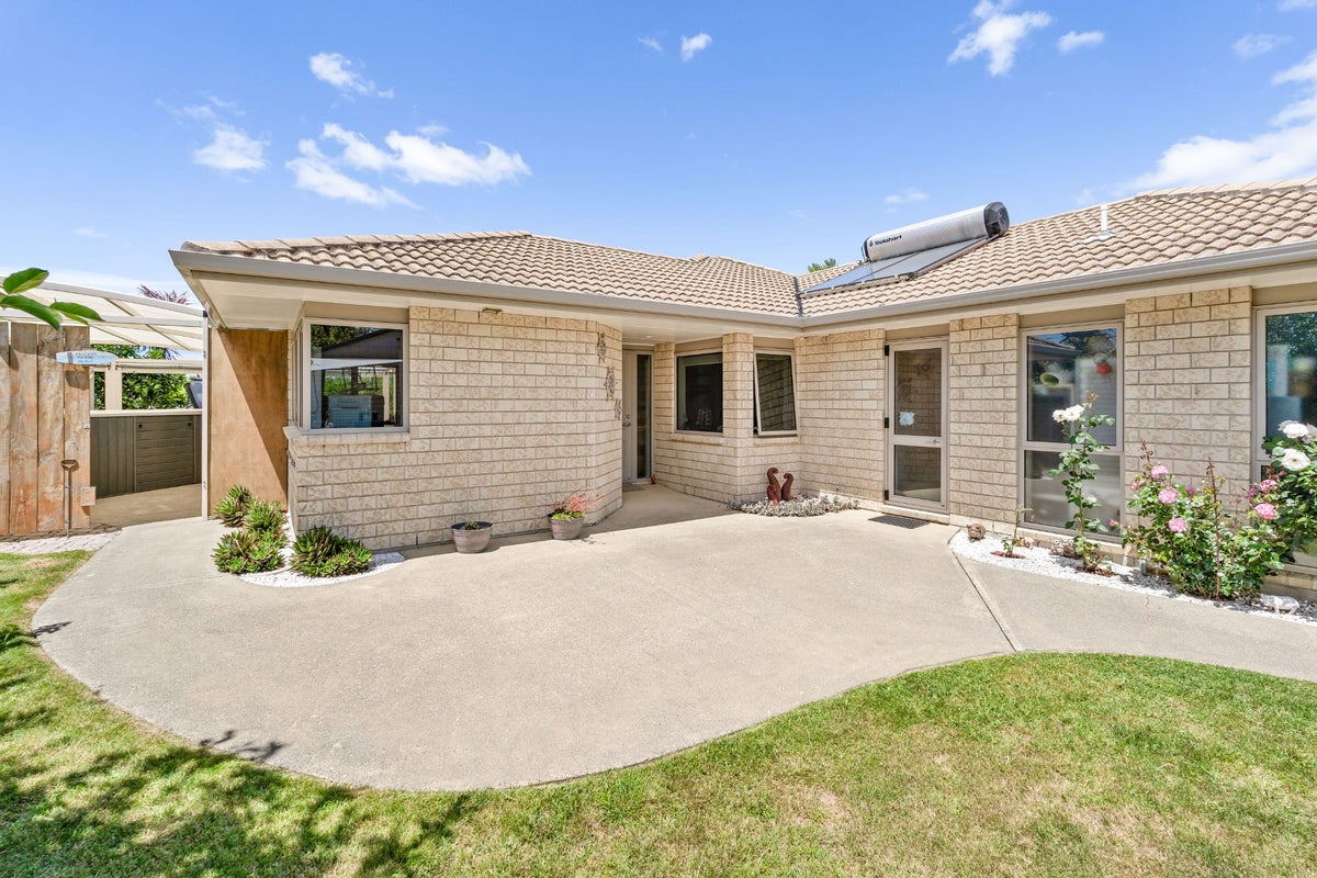 14 Lowburn Avenue, Waipu, Waipu - Carousel 1