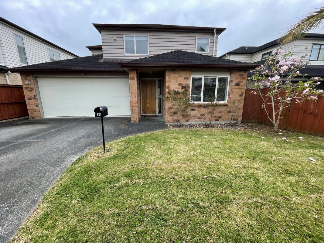 30 Dromoland Drive, Flat Bush, Auckland - Carousel 1
