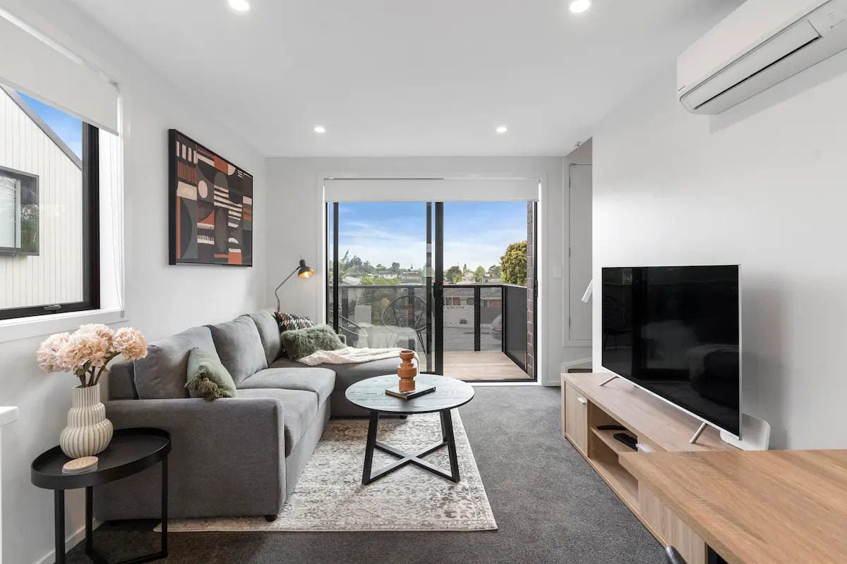 9/1 Fruitvale Road, New Lynn, Auckland - Carousel 2