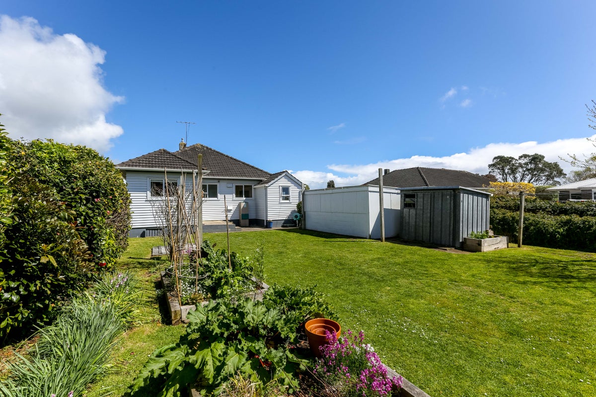 79 Brooklands Road, Brooklands, New Plymouth - Carousel 17
