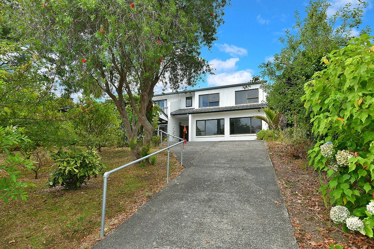 142 Stredwick Drive, Torbay, Auckland - Carousel 12