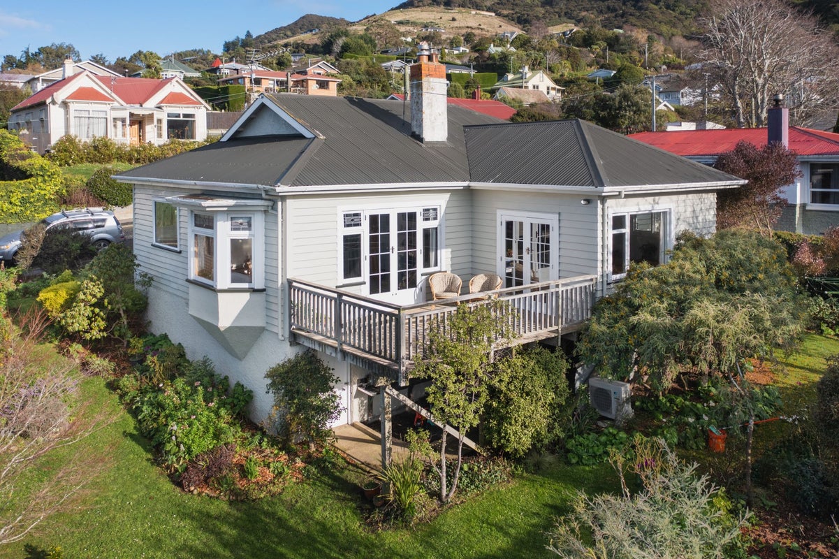 2 Korimako Street, Saint Leonards, Dunedin - Carousel 1