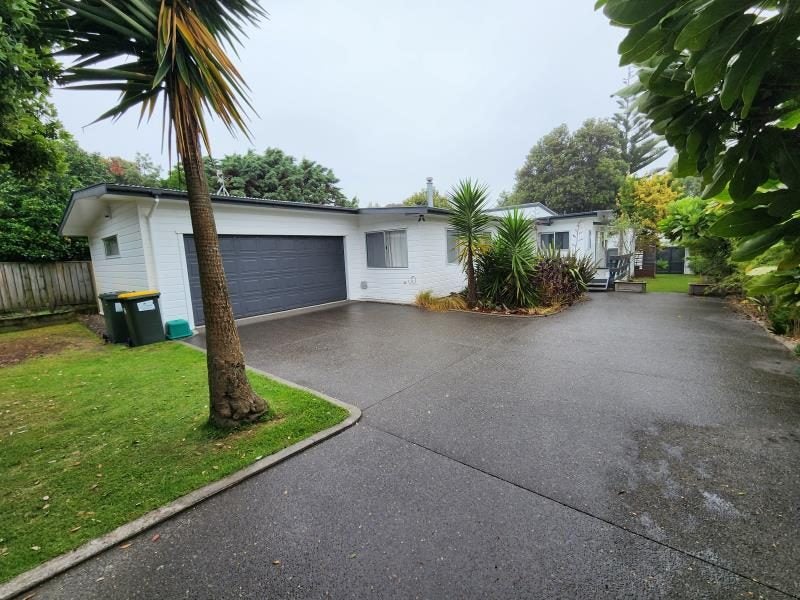 26 William Street, Waikanae Beach, Waikanae - Carousel 2