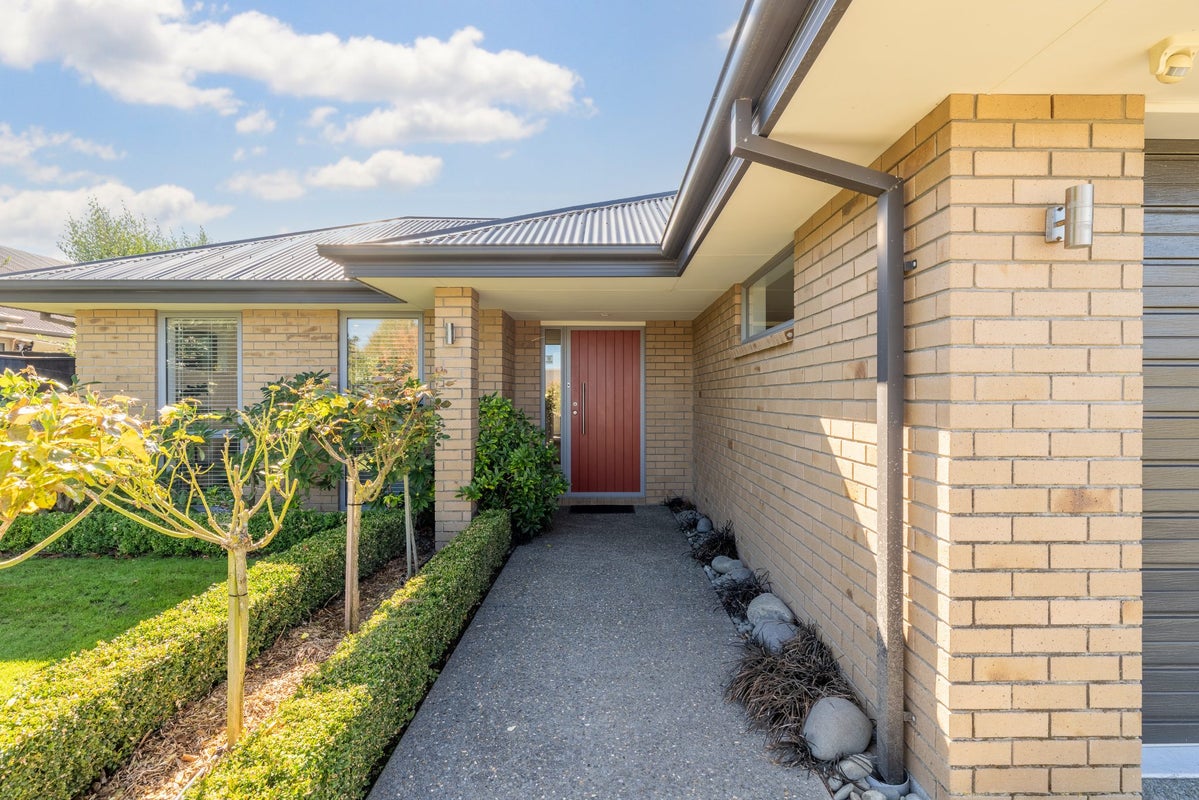 11 Ferdinand Terrace, Yaldhurst, Christchurch - Carousel 2