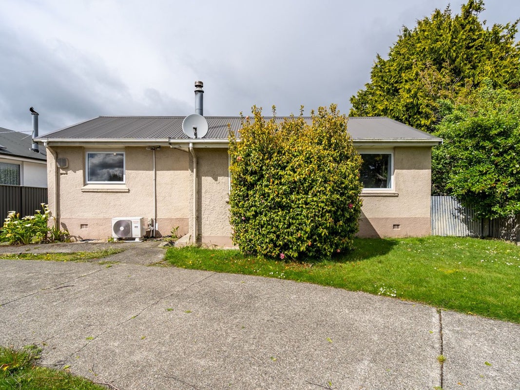 57 John Street, Strathern, Invercargill, Southland - Carousel 1