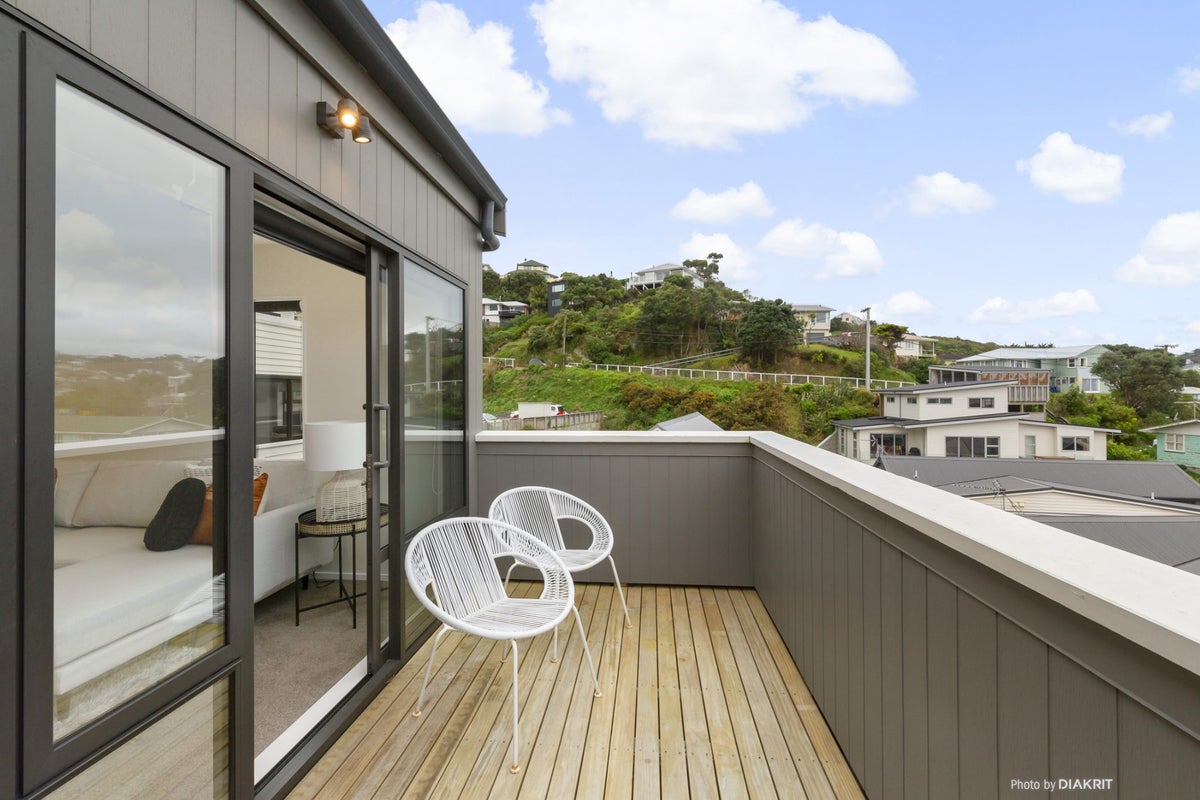 10/104 Maupuia Road, Maupuia, Wellington - Carousel 2