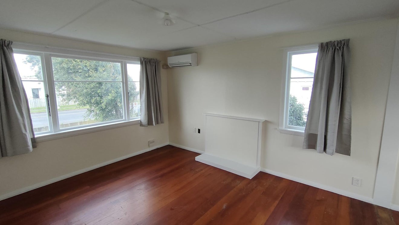 7 Mosston Road, Castlecliff, Whanganui - Carousel 2