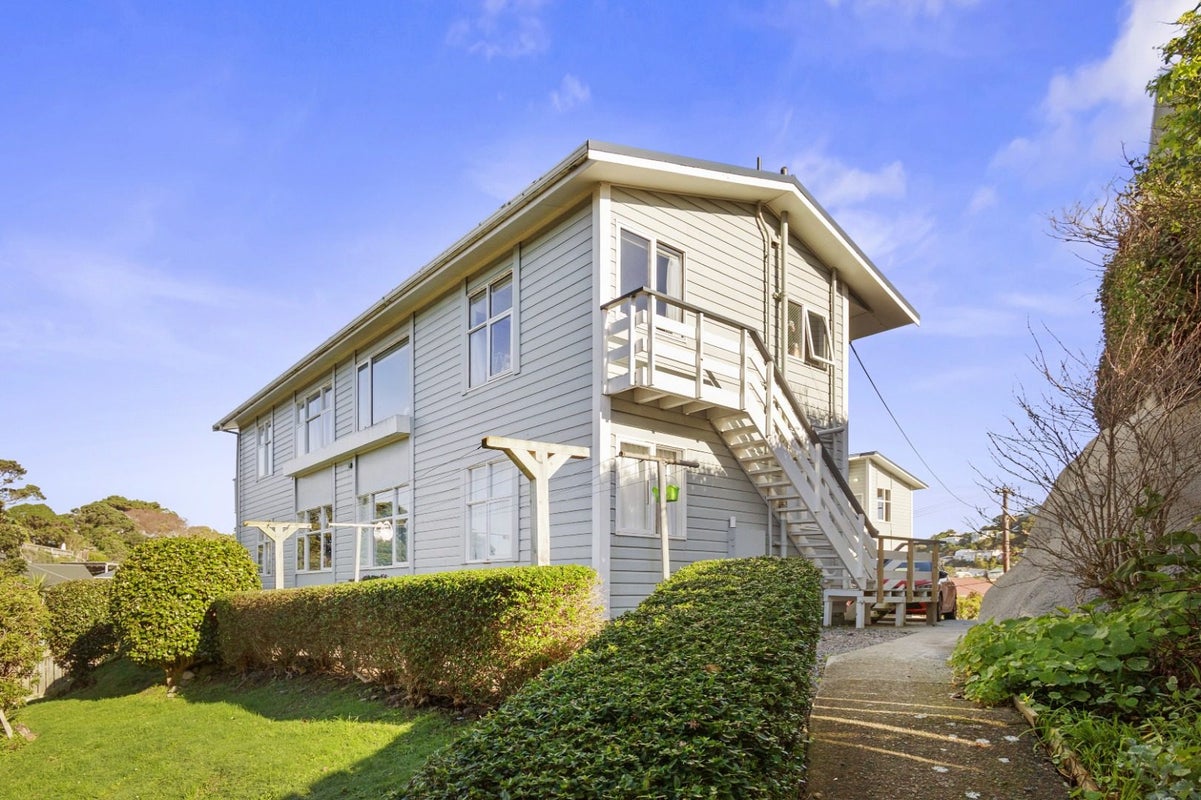 7/35 Arawa Road, Hataitai, Wellington - Carousel 1