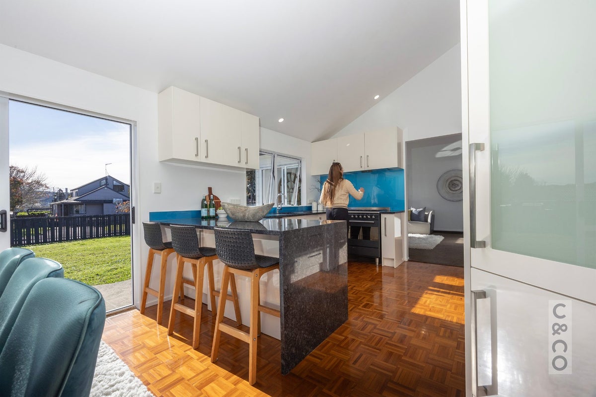 4 Vintners Close, Huapai, Kumeu - Carousel 2