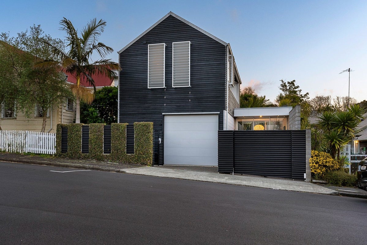 9 Middle Street, Freemans Bay, Auckland - Carousel 1