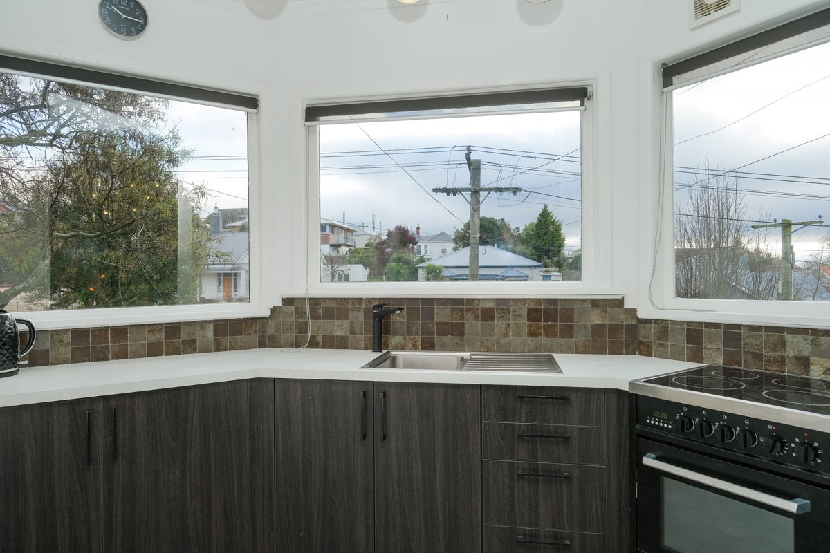 6 Ventnor Street, Mornington, Dunedin - Carousel 2