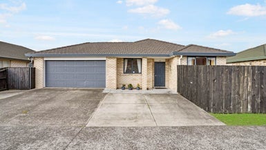 35 Scotts Field Drive, Takanini, Auckland - Carousel 1