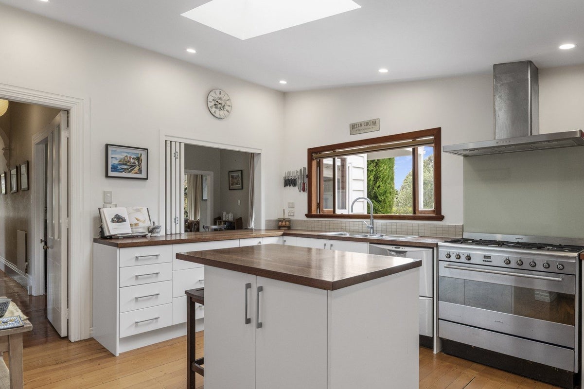 5 Longwood Lane, Otumoetai, Tauranga - Carousel 2