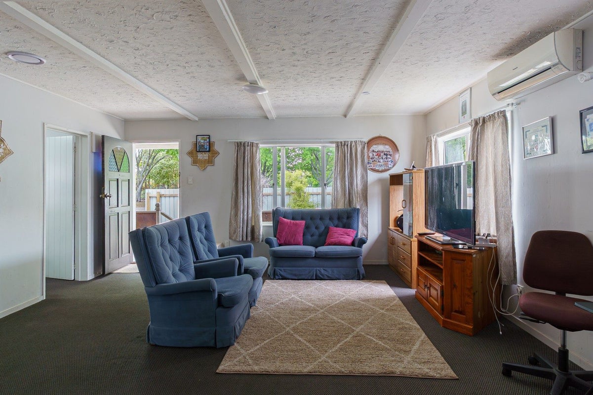 910 Grove Road, Mayfair, Hastings, Hawke's Bay - Carousel 2