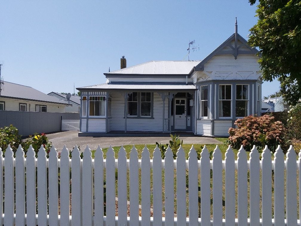 25 Nelson Crescent, Napier South, Napier - Carousel 2