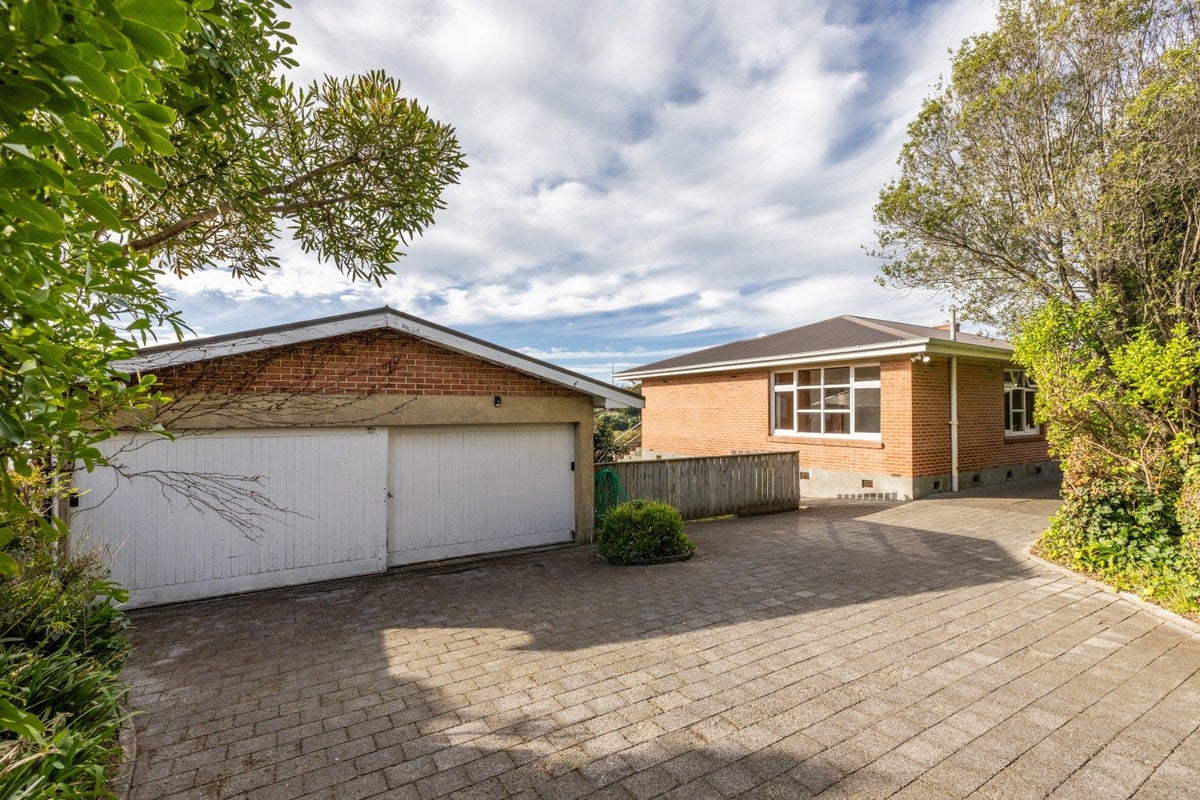 108 Thompson Road, Bluff Hill, Napier - Carousel 1