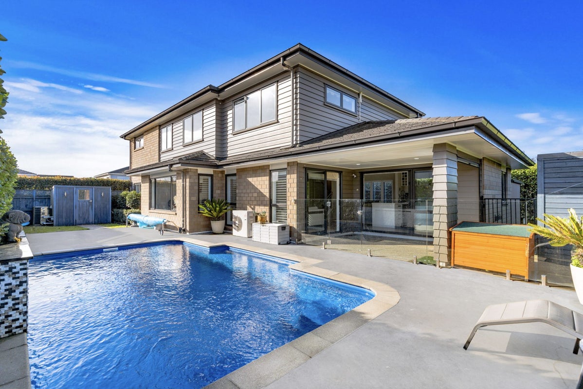 7 Allium Avenue, Karaka, Papakura - Carousel 1
