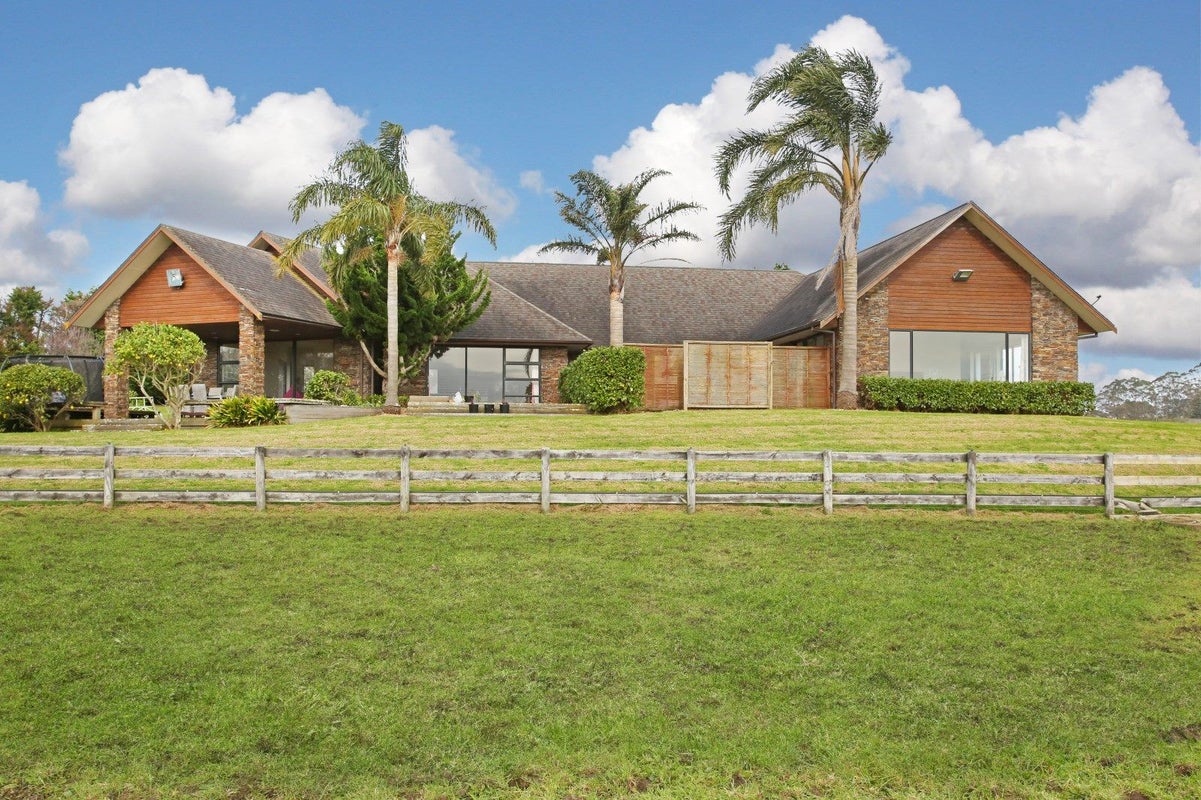 11 Sanctuary Drive, Waiuku - Carousel 1