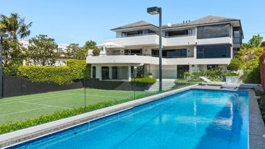 32 Ronaki Road, Mission Bay, Auckland - Carousel 1