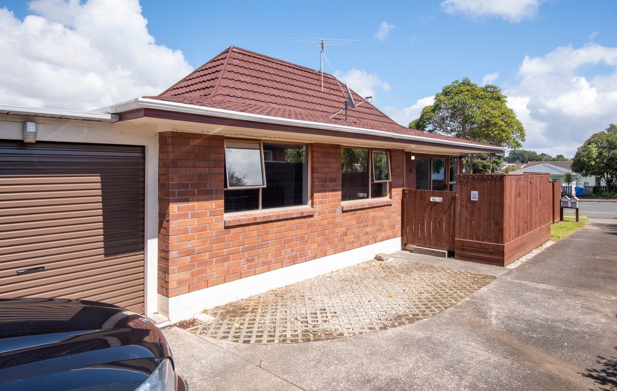 1/352 Bucklands Beach Road, Bucklands Beach, Auckland - Carousel 1