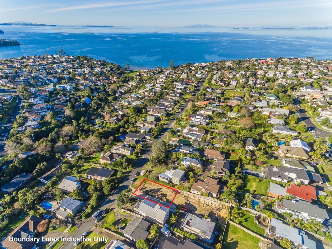 46 Beulah Avenue, Rothesay Bay, Auckland - Carousel 2