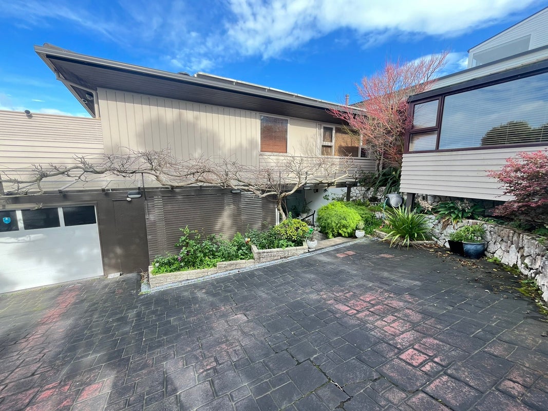 26 Rama Crescent, Khandallah, Wellington - Carousel 2
