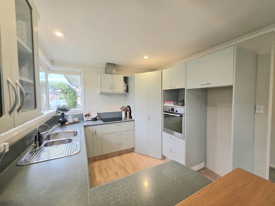 9/92 Perth Street, South Hill, Oamaru - Carousel 2