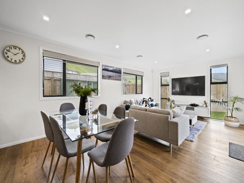 124 Melksham Drive, Churton Park, Wellington - Carousel 2