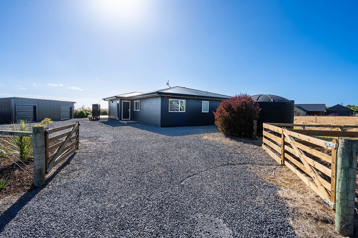 219 Moturata Road, Taieri Beach, Brighton - Carousel 21