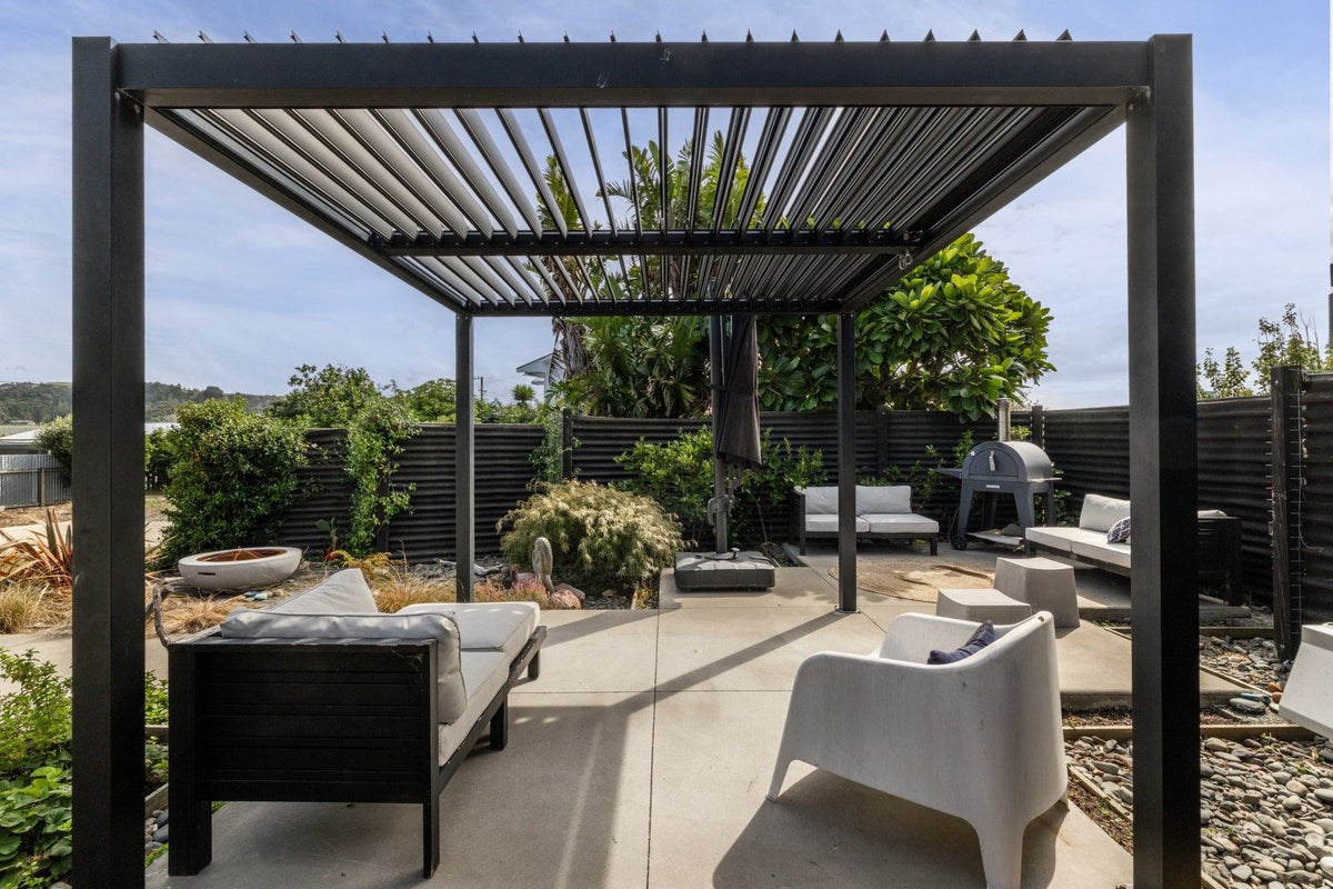 66 Rogers Road, Bay View, Napier - Carousel 1