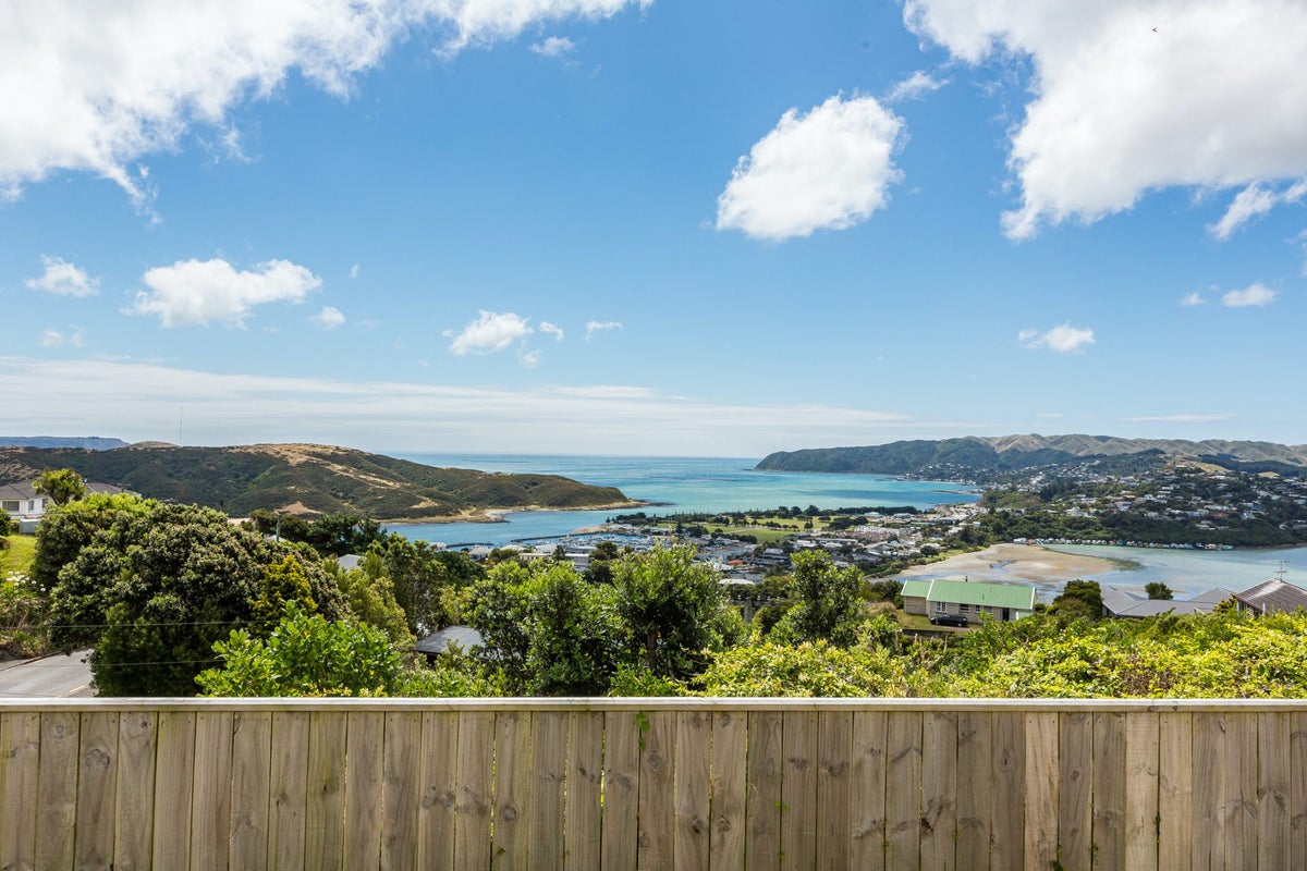 68 Kahu Road, Paremata, Porirua - Carousel 2