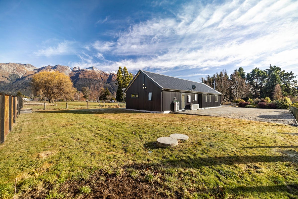 106 Mull Street, Glenorchy, Glenorchy - Carousel 12