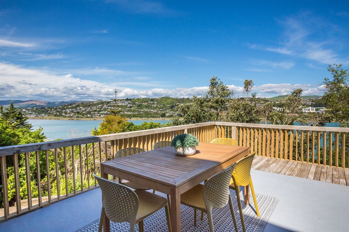 38 Clipper Street, Titahi Bay, Porirua - Carousel 2