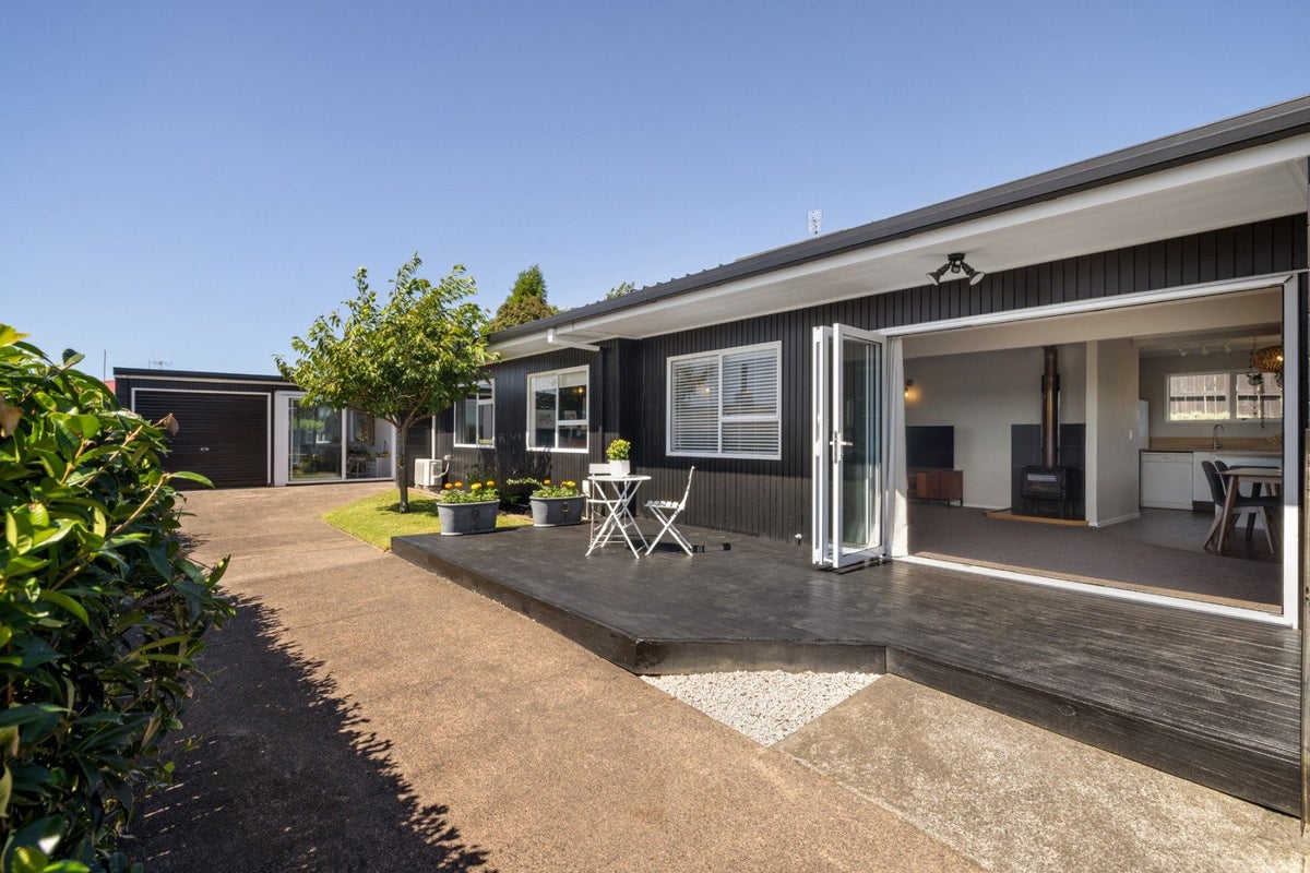 31 Faulkner Street, Gate Pa, Tauranga - Carousel 1