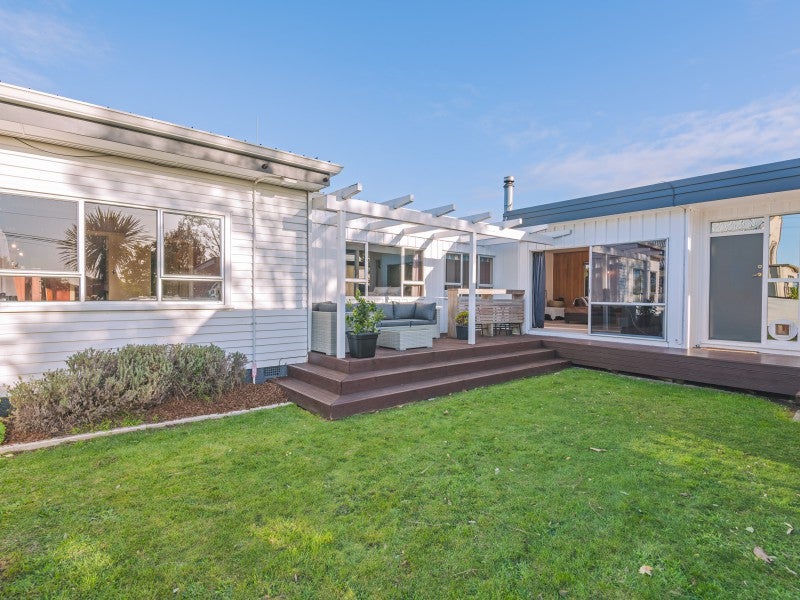 87A Atawhai Road, Fitzherbert, Palmerston North - Carousel 1