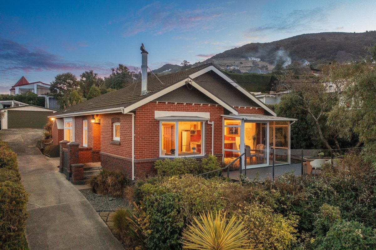 17 Kiwi Street, Saint Leonards, Dunedin - Carousel 1