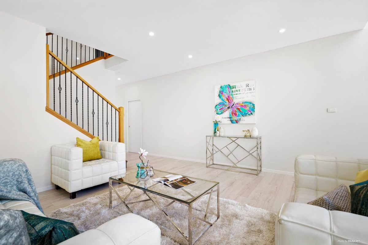 35 Tinaku Road, Flat Bush, Auckland - Carousel 2